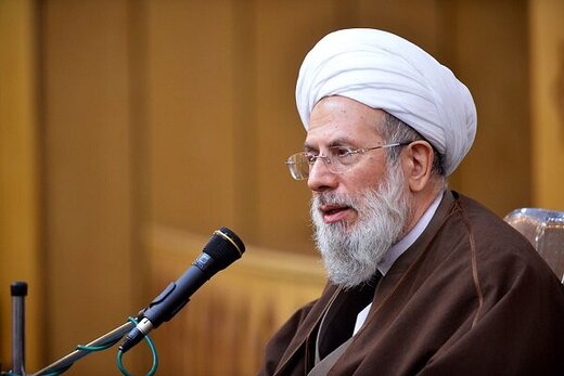 حجتالاسلام محمدی ریشهری عزادار شد حجتالاسلام محمدی ریشهری عزادار شد