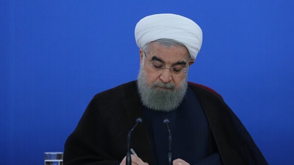 روحانی درگذشت همسر حجت الاسلام ری شهری را تسلیت گفت روحانی درگذشت همسر حجت الاسلام ری شهری را تسلیت گفت