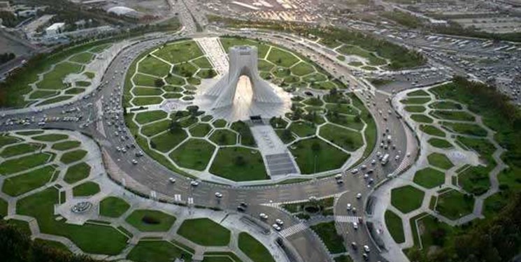 شلیک توپ در میدان آزادی به مناسبت تحویل سال ۱۴۰۰ شلیک توپ در میدان آزادی به مناسبت تحویل سال ۱۴۰۰