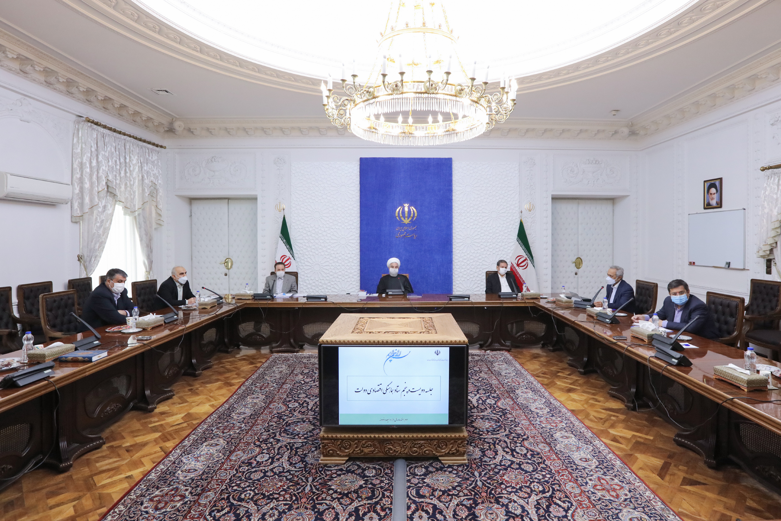 با وجود جنگ اقتصادی درآمدها و هزینهها را مدیریت کردیم/ مسکن ملی گام مهم برای تامین مسکن دهکهای پایین است با وجود جنگ اقتصادی درآمدها و هزینهها را مدیریت کردیم/ مسکن ملی گام مهم برای تامین مسکن دهکهای پایین است
