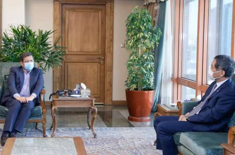 پیشنهاد استفاده از منابع ایران در ژاپن برای خرید واکسن کرونا پیشنهاد استفاده از منابع ایران در ژاپن برای خرید واکسن کرونا