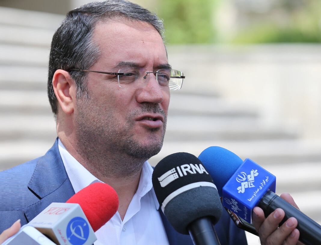 با قیمتهای غیرمتعارف بازار آزاد خودرو قاطعانه برخورد شود با قیمتهای غیرمتعارف بازار آزاد خودرو قاطعانه برخورد شود