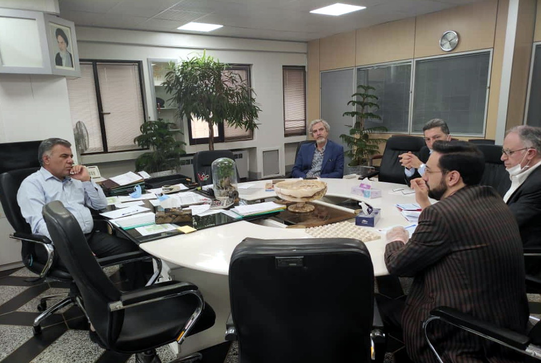 نشست هم اندیشی با اعضا هئیت مدیر انجمن سنگ ملی ایران برگزار شد نشست هم اندیشی با اعضا هئیت مدیر انجمن سنگ ملی ایران برگزار شد