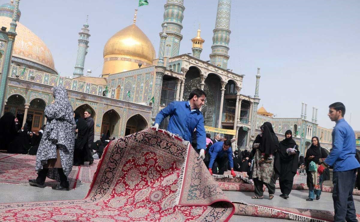 شبهای قدر بدون حضور زائران در حرم بانوی کرامت برگزار میشود شبهای قدر بدون حضور زائران در حرم بانوی کرامت برگزار میشود