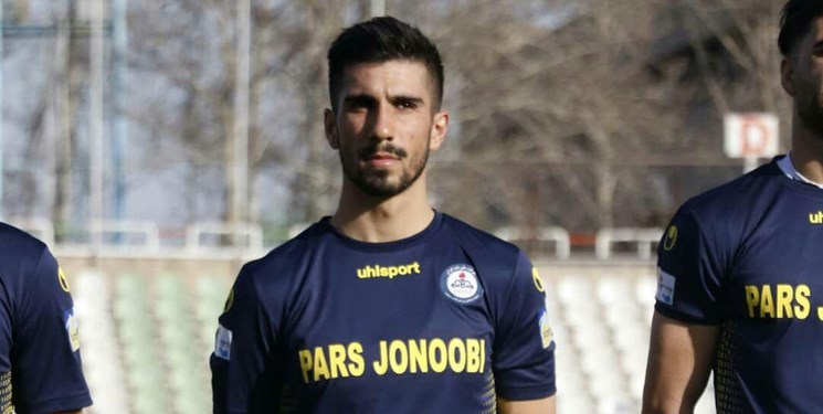 مدیرعامل پرسپولیس با پول‌ها رفت