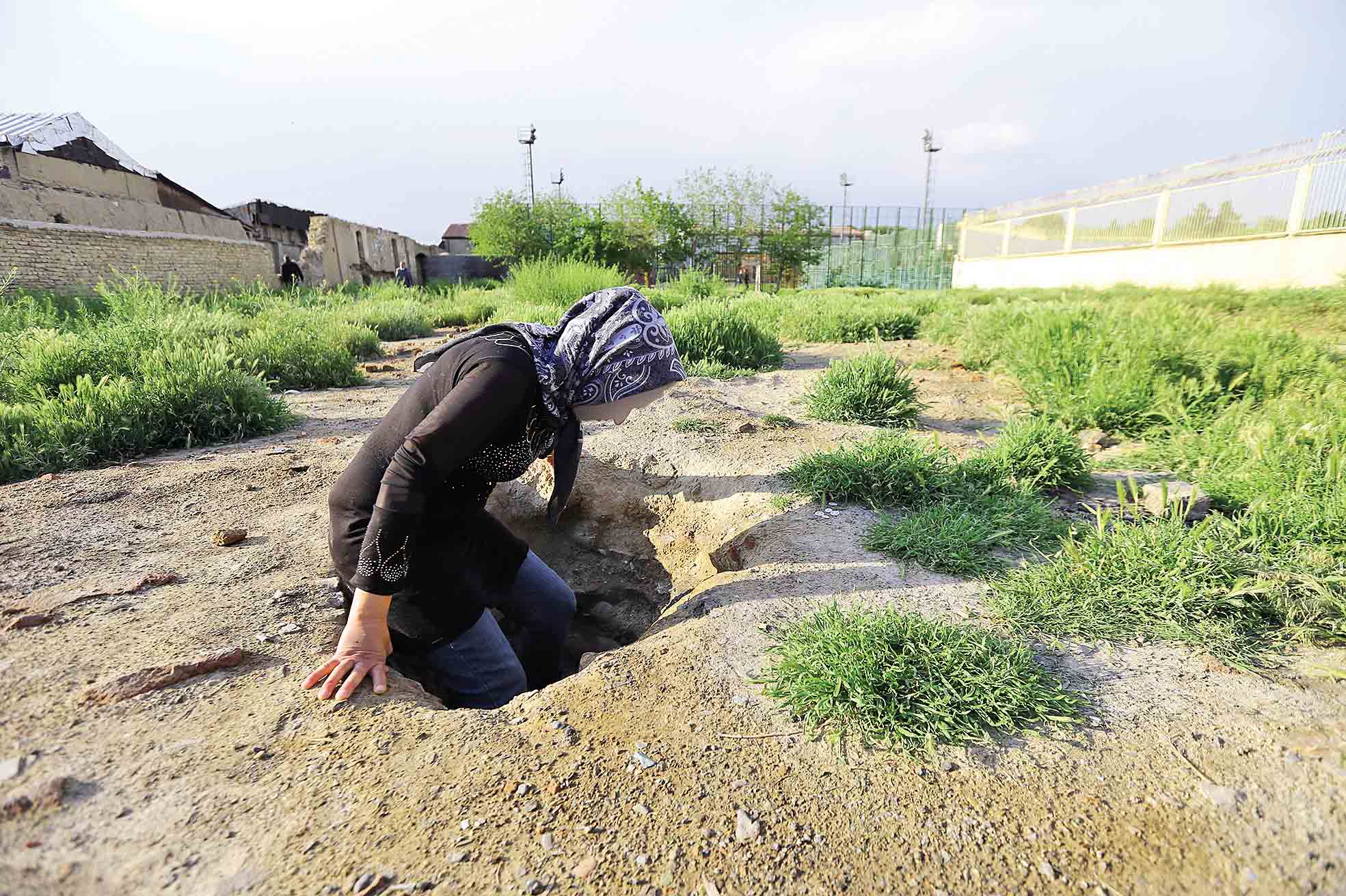 خانه آنها زیر زمین است خانه آنها زیر زمین است