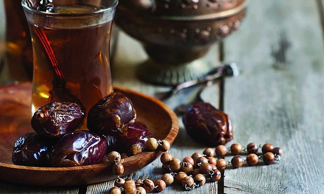 علائم نشان دهنده تغذیه صحیح در ماه رمضان علائم نشان دهنده تغذیه صحیح در ماه رمضان