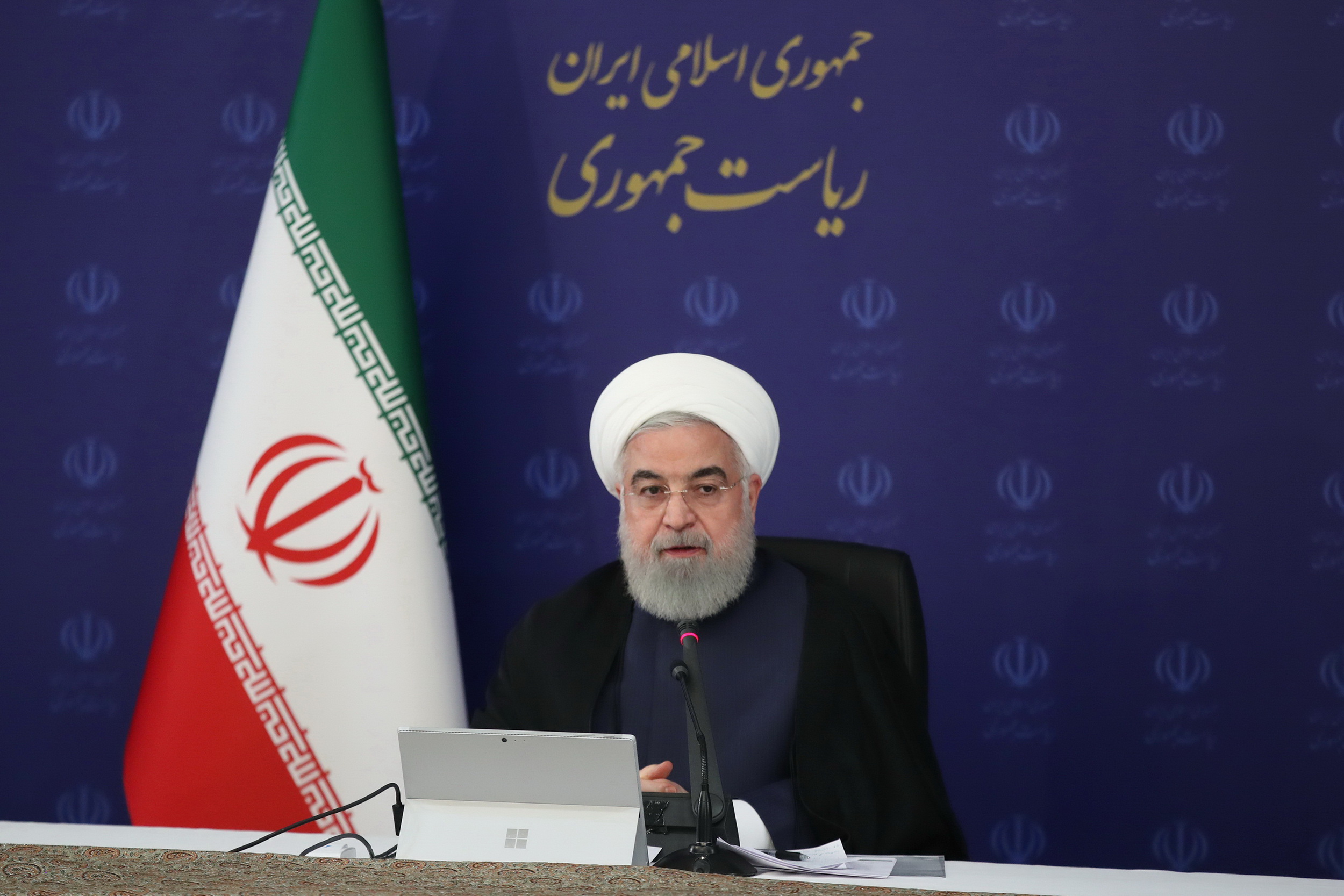 روحانی: مردم همچنان هشدارها را جدی بگیرند/ باهمکاری مردم می‌توانیم نسبت به قطع زنجیره شیوع کرونا امیدوار باشیم