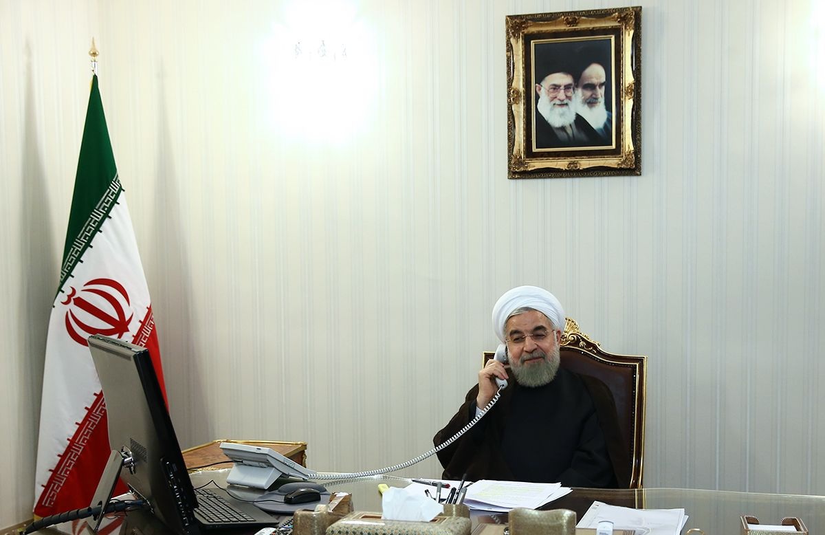 تولید و توزیع کافی ماسک در صدر توجه مسئولان وزارت صمت باشد تولید و توزیع کافی ماسک در صدر توجه مسئولان وزارت صمت باشد