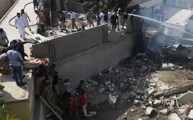 سقوط هواپیما در پاکستان سقوط هواپیما در پاکستان
