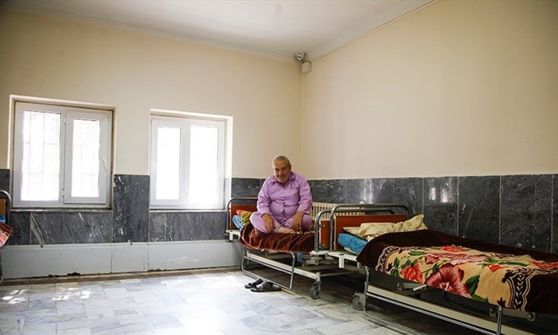 تعلل بنیاد مستضعفان در واگذاری یک باغ به بیمارستان تعلل بنیاد مستضعفان در واگذاری یک باغ به بیمارستان