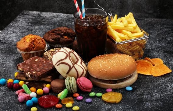 چگونه از پرخوری عصبی جلوگیری کنیم؟ چگونه از پرخوری عصبی جلوگیری کنیم؟