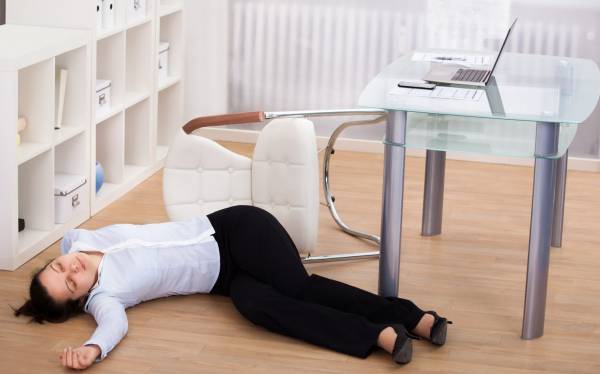 سنکوپ چه علائمی بروز میکند؟ +عکس سنکوپ چه علائمی بروز میکند؟ +عکس