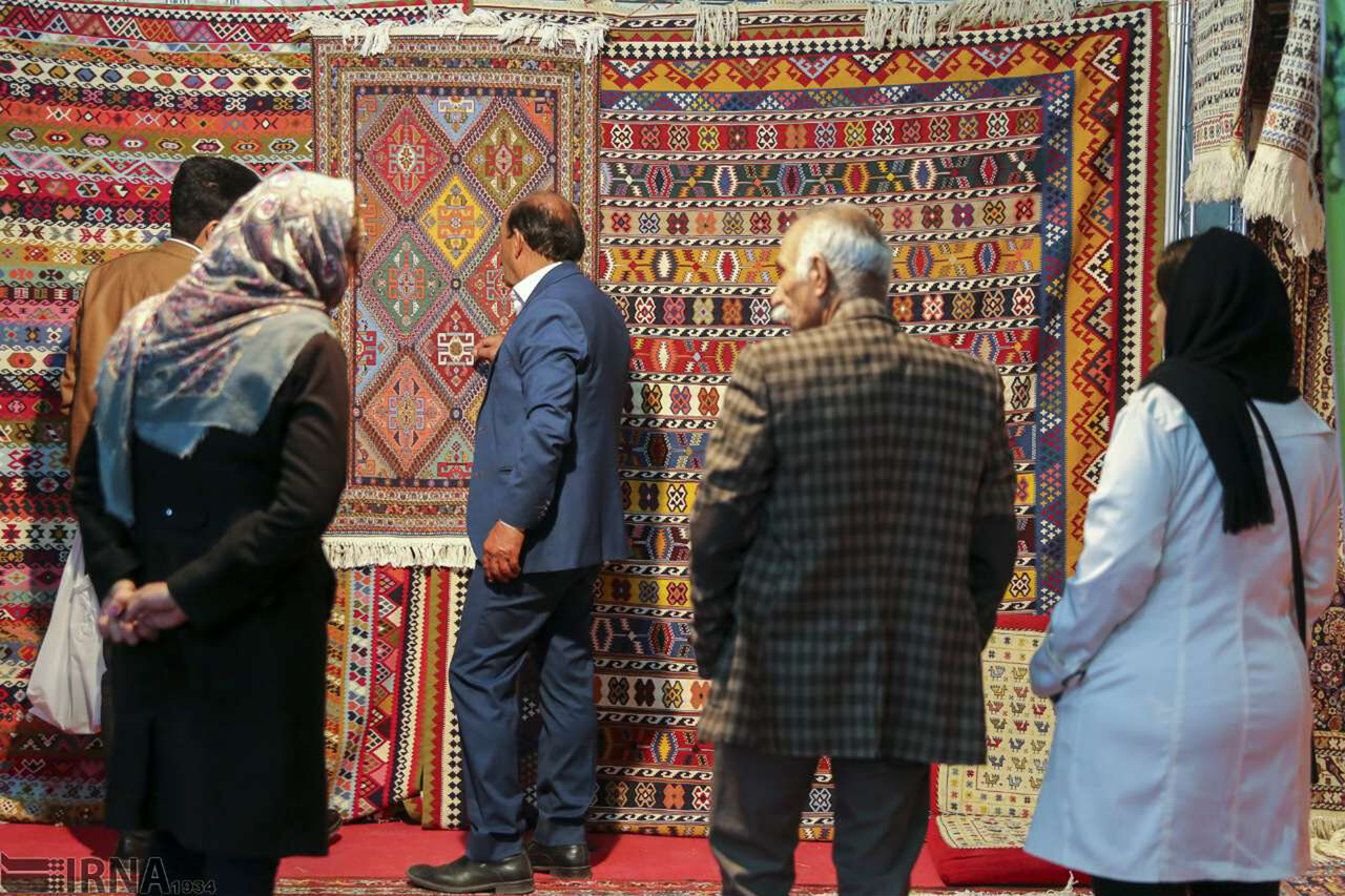 میزان صادرات صنایع دستی ۹۸چقدر بود؟ میزان صادرات صنایع دستی ۹۸چقدر بود؟