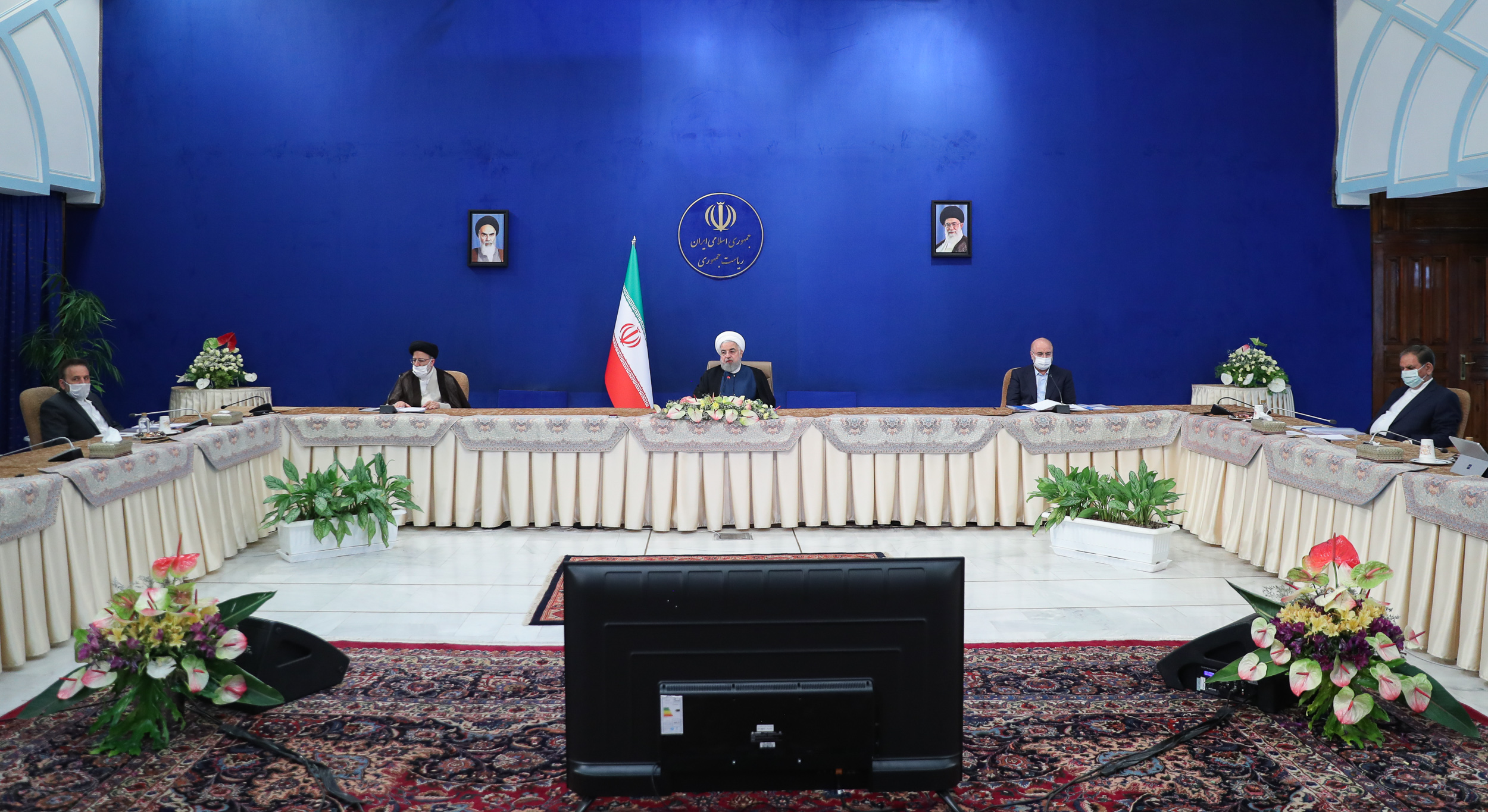 کشور از لحاظ اقتصادی در شرایط سختی قرار دارد/ دولت مصمم به رفع مشکلات مردم است کشور از لحاظ اقتصادی در شرایط سختی قرار دارد/ دولت مصمم به رفع مشکلات مردم است