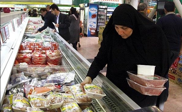زندگی در ایران روزانه چقدر آب میخورد؟ زندگی در ایران روزانه چقدر آب میخورد؟