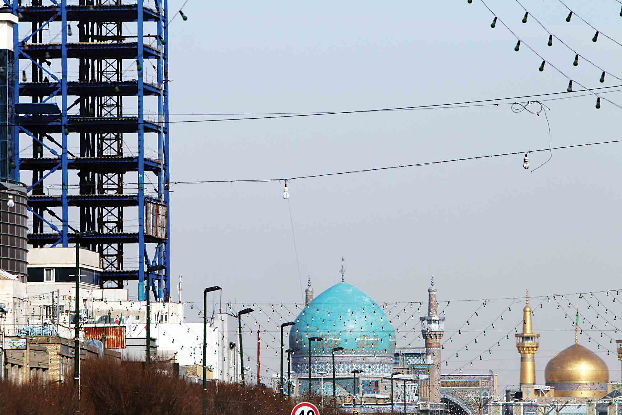 ساخت و سازهای اطراف حرم رضوی زیر ذربین ساخت و سازهای اطراف حرم رضوی زیر ذربین