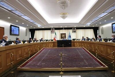 صادرکنندگان 70درصد ارز حاصل از صادرات خود را به کشور بازگردانند/ باید از خروج سرمایه جلوگیری کنیم صادرکنندگان 70درصد ارز حاصل از صادرات خود را به کشور بازگردانند/ باید از خروج سرمایه جلوگیری کنیم
