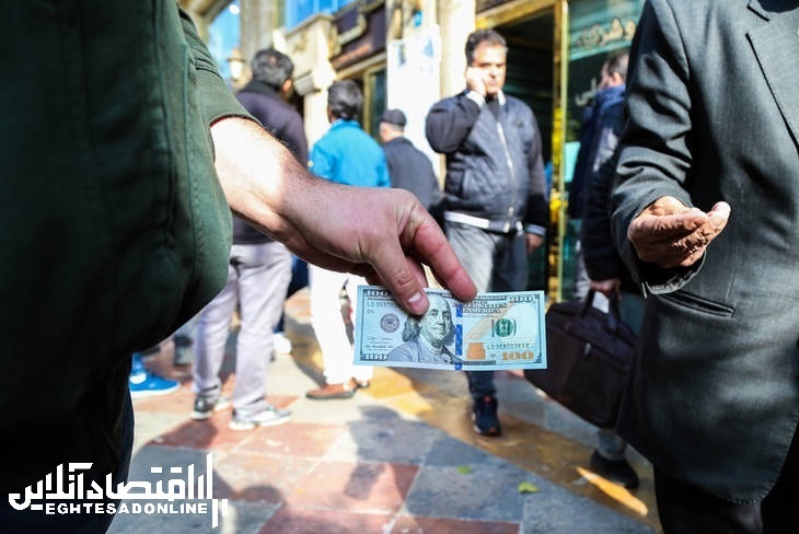 هدایت مردم به فروش ارز در بازار سیاه!