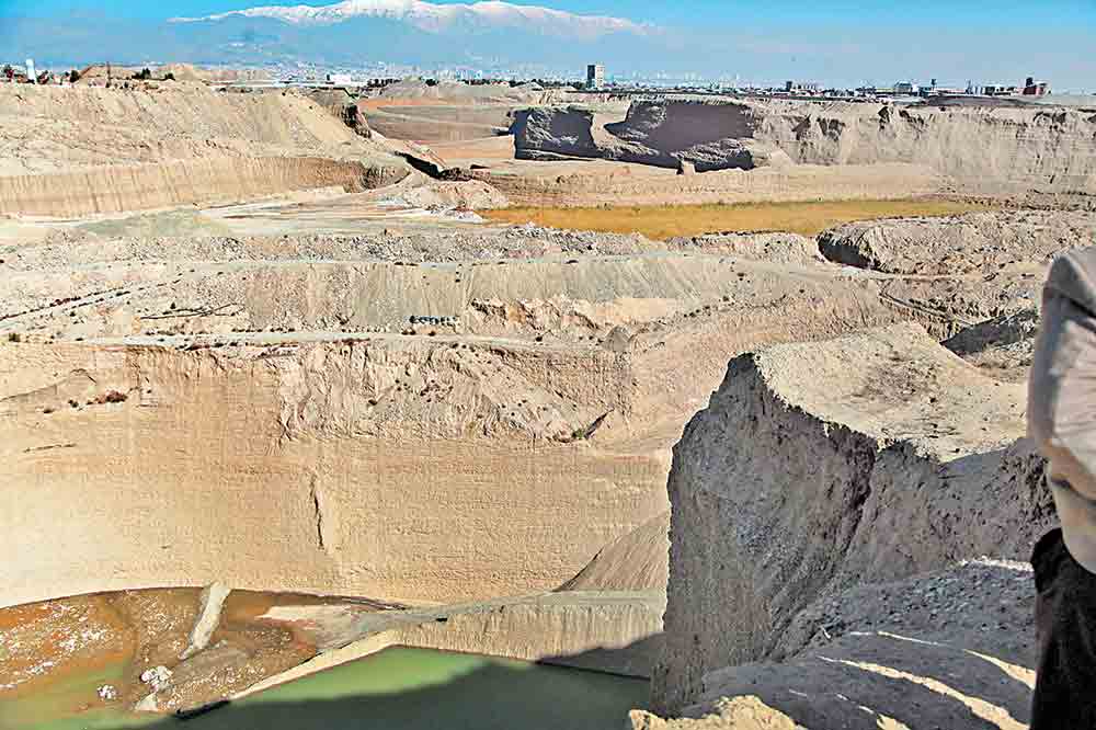 ۴۰۰هکتار گود ۱۲۰متری زیر پای تهران ۴۰۰هکتار گود ۱۲۰متری زیر پای تهران
