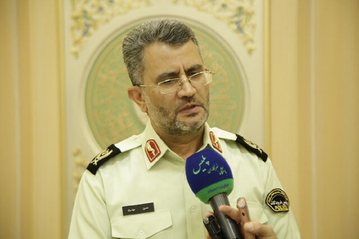 ۲۴میلیارد ریال ارز قاچاق توسط پلیس فرودگاه کشف شد ۲۴میلیارد ریال ارز قاچاق توسط پلیس فرودگاه کشف شد