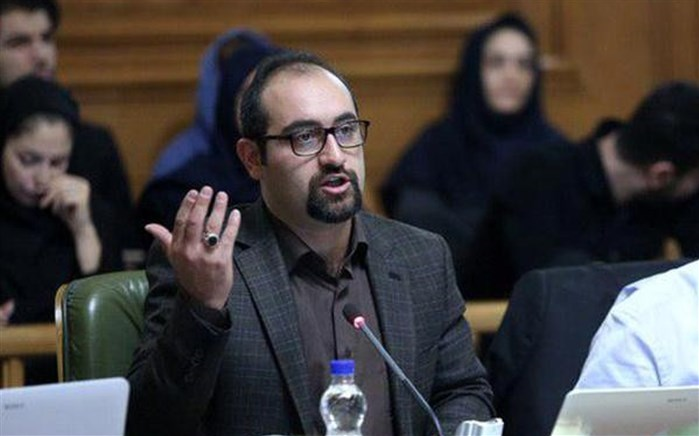 انتقاد از طولانی شدن فرآیند مرمت ساختمان سوخته میدان حسن آباد انتقاد از طولانی شدن فرآیند مرمت ساختمان سوخته میدان حسن آباد