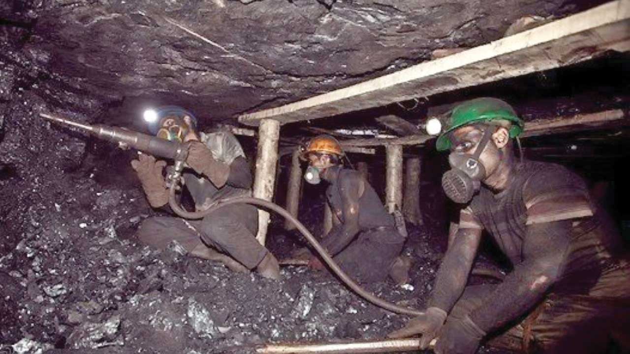 کار ارزان در تونلهای مرگ کار ارزان در تونلهای مرگ