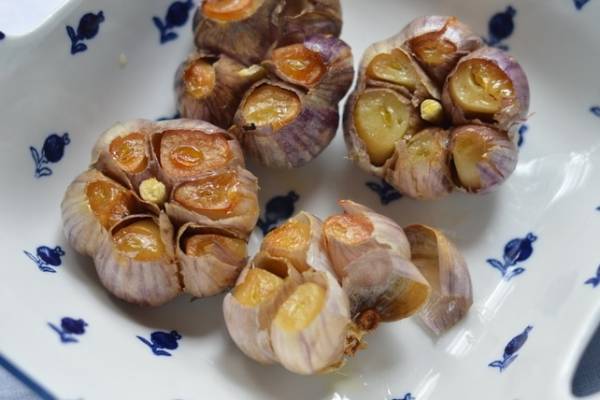 معجزه خوردن روزی ۶حبه سیر پخته معجزه خوردن روزی ۶حبه سیر پخته