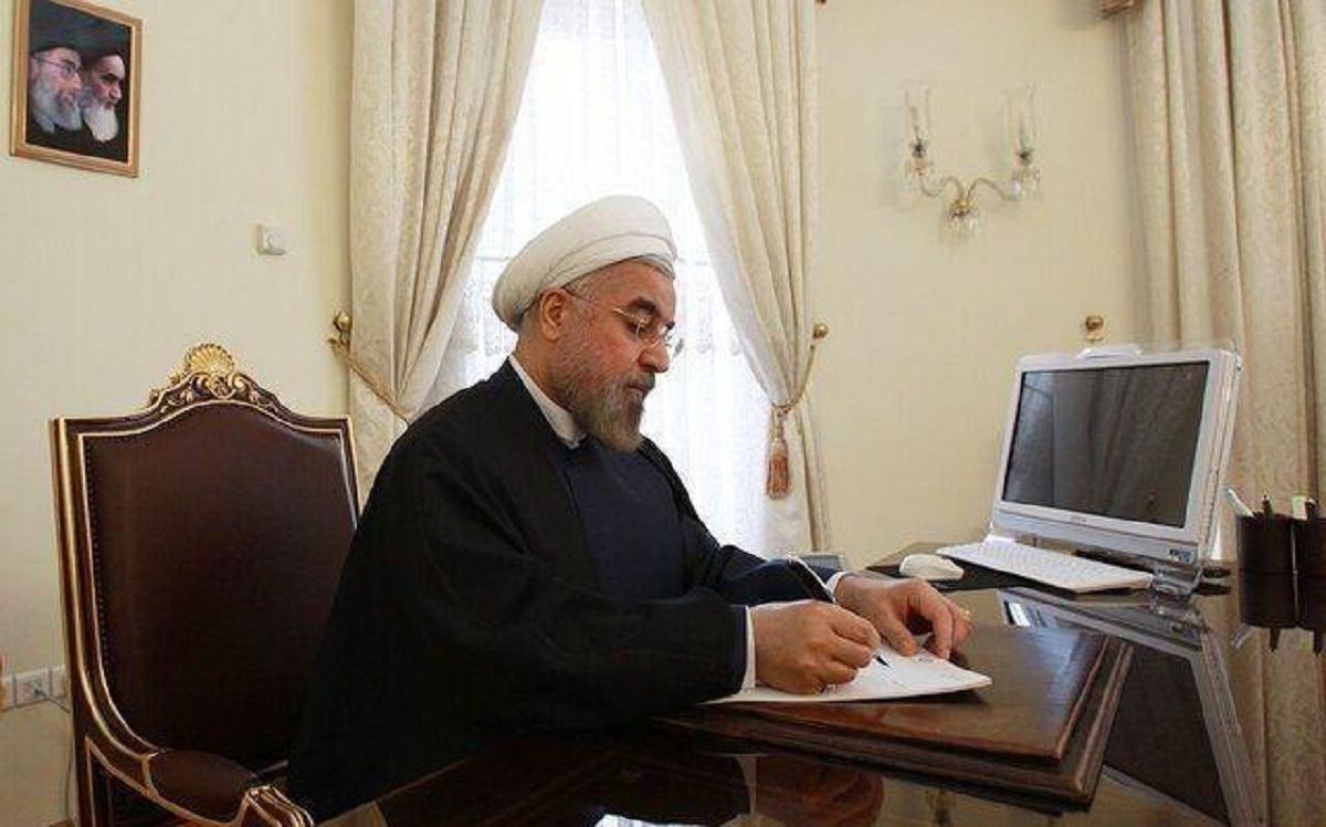 روحانی ارتحال حضرت آیتالله صانعی را تسلیت گفت روحانی ارتحال حضرت آیتالله صانعی را تسلیت گفت