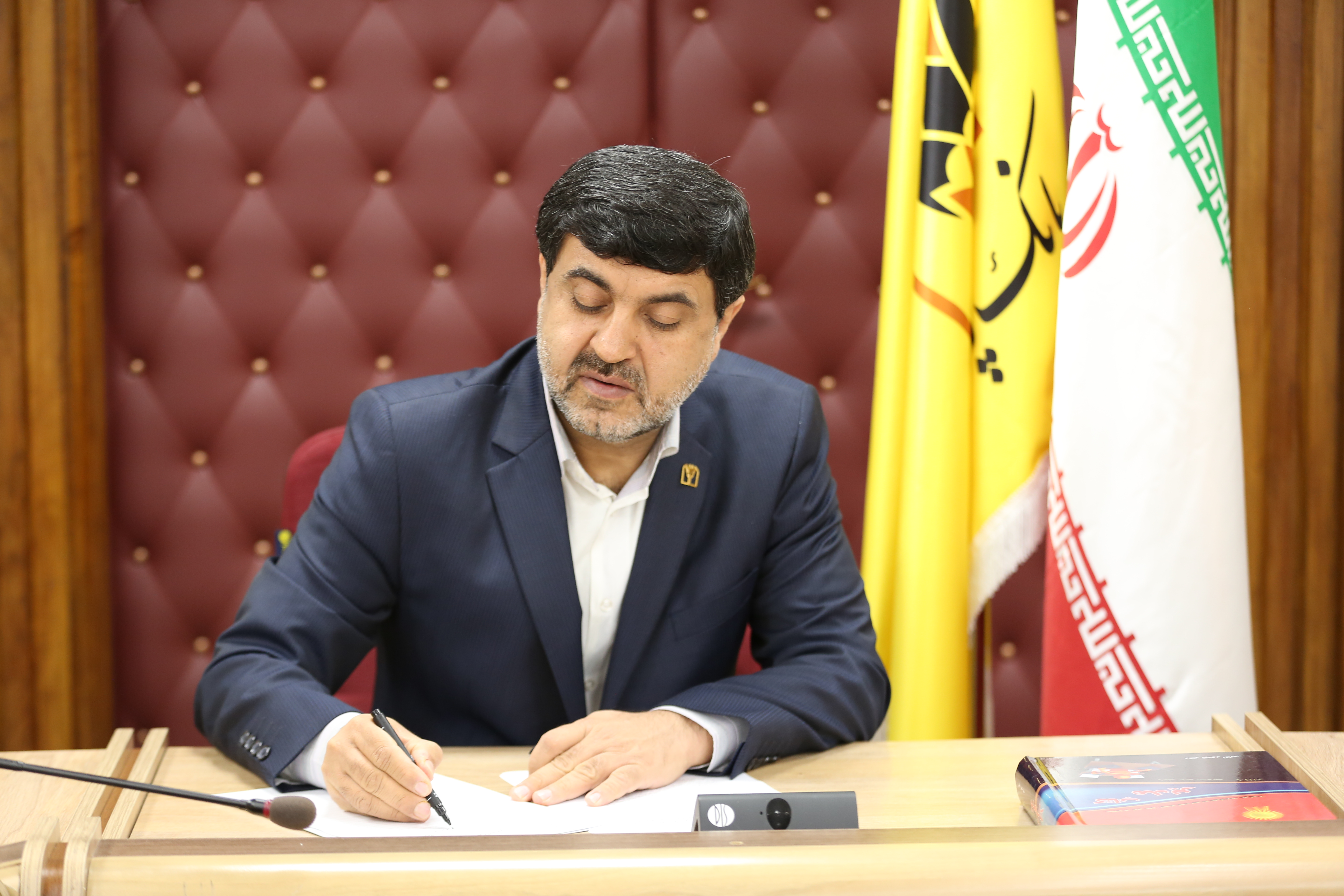 پیام تبریک مدیرعامل بانک پارسیان به مناسبت فرارسیدن سالگرد تاسیس بانک پیام تبریک مدیرعامل بانک پارسیان به مناسبت فرارسیدن سالگرد تاسیس بانک