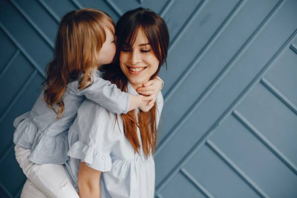 چطور با کار منزل کالری بسوزانیم و لاغر شویم؟ چطور با کار منزل کالری بسوزانیم و لاغر شویم؟