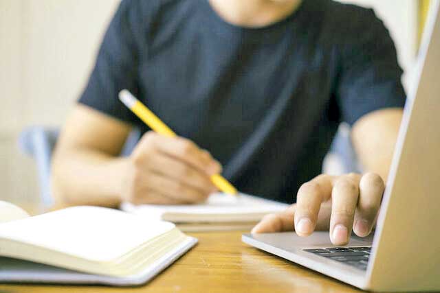 دانش «آموزش مجازی» نداریم دانش «آموزش مجازی» نداریم