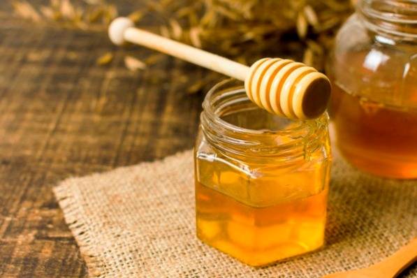 تاثیر عسل در بهبود سرفههای سرماخوردگی تاثیر عسل در بهبود سرفههای سرماخوردگی