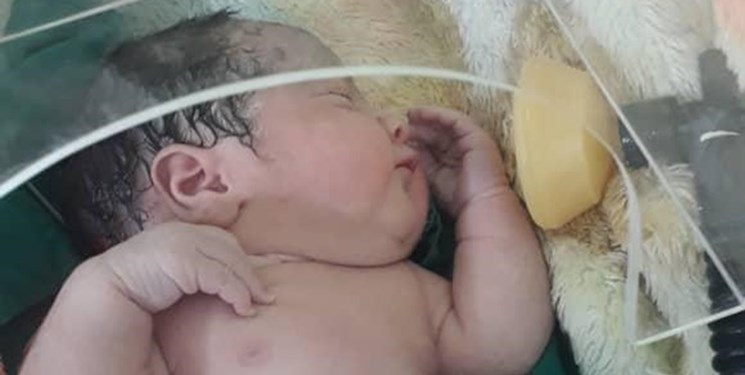 تولد نوزاد زنجانی در بالگرد امداد ارتش +عکس تولد نوزاد زنجانی در بالگرد امداد ارتش +عکس