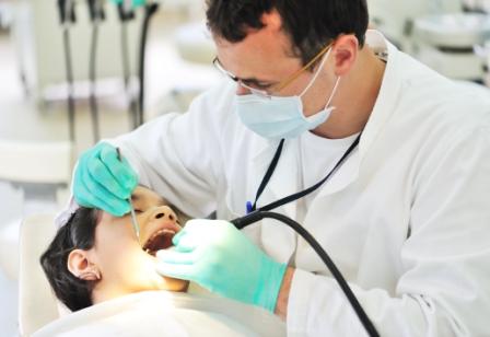 کارهای غیرضروری دندانپزشکی را تعطیل کنید کارهای غیرضروری دندانپزشکی را تعطیل کنید