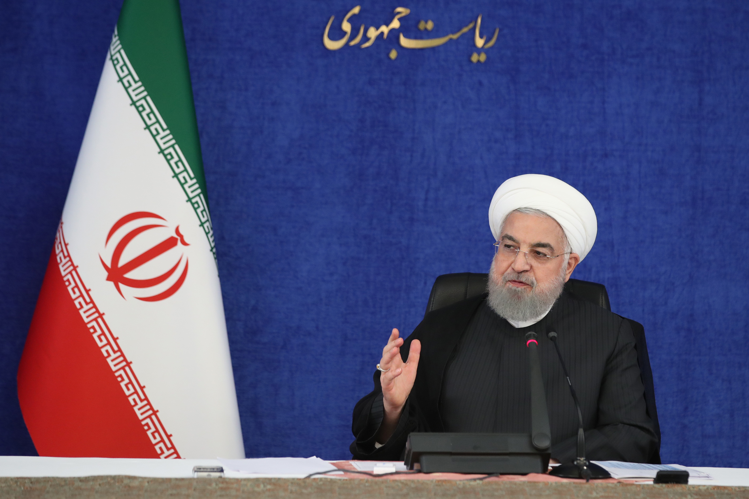 روحانی: ما در جنگی هستیم که به ما تحمیل شده است روحانی: ما در جنگی هستیم که به ما تحمیل شده است