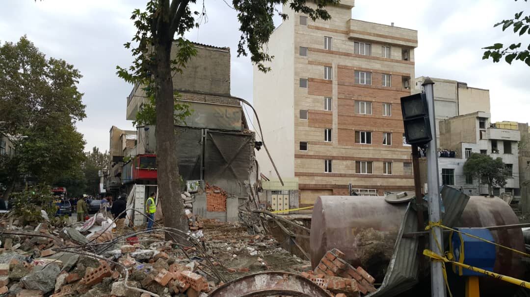 ۶ساختمان اطراف حادثه خیابان ابوذر تهران تخلیه شد ۶ساختمان اطراف حادثه خیابان ابوذر تهران تخلیه شد