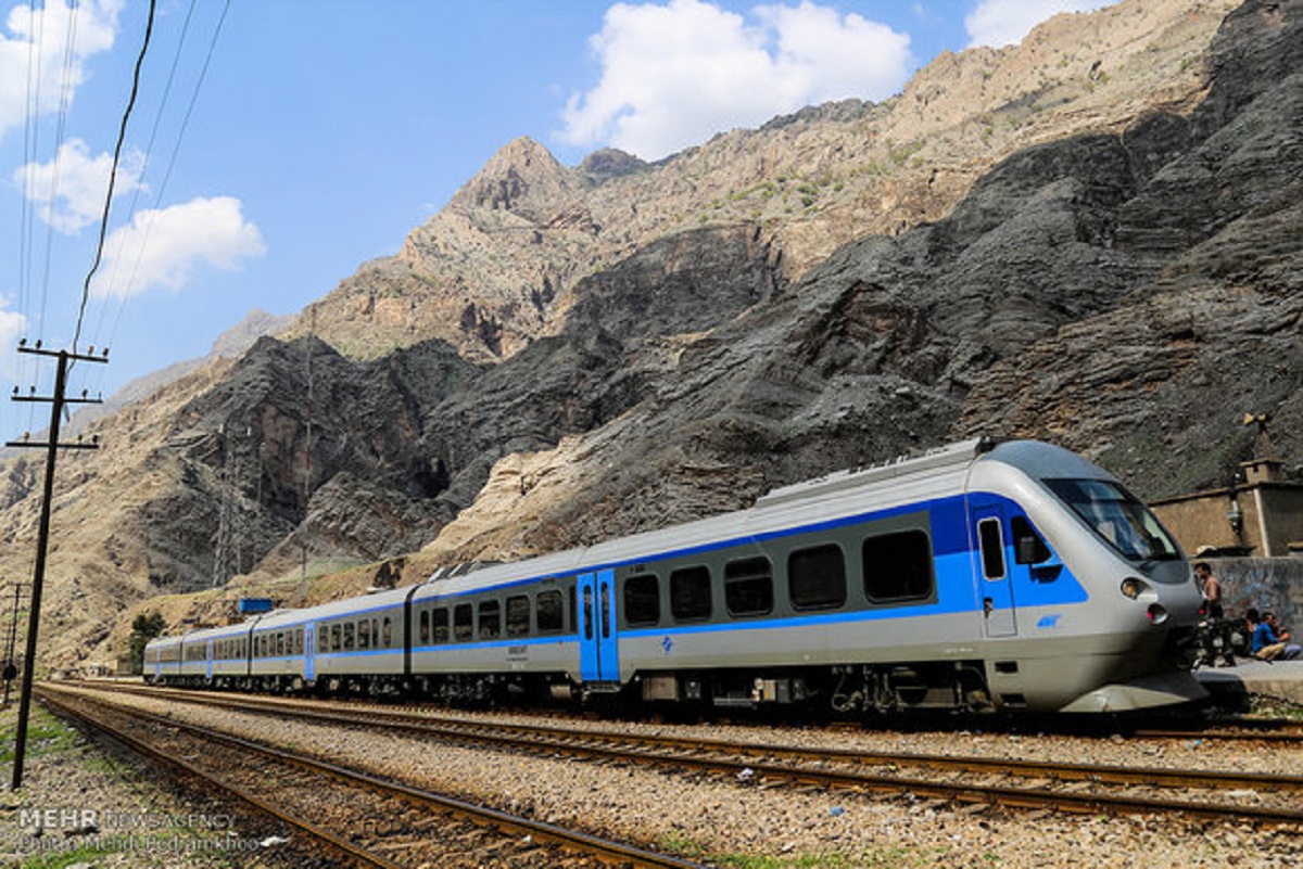 دسترسی به بازار ترانزیتی ۳۵میلیونتنی با تکمیل زیرساختهای ریلی دسترسی به بازار ترانزیتی ۳۵میلیونتنی با تکمیل زیرساختهای ریلی