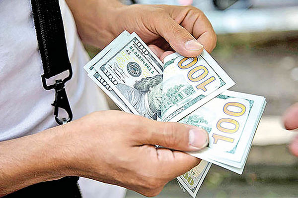نوسانات متناقض در بازار ارز نوسانات متناقض در بازار ارز