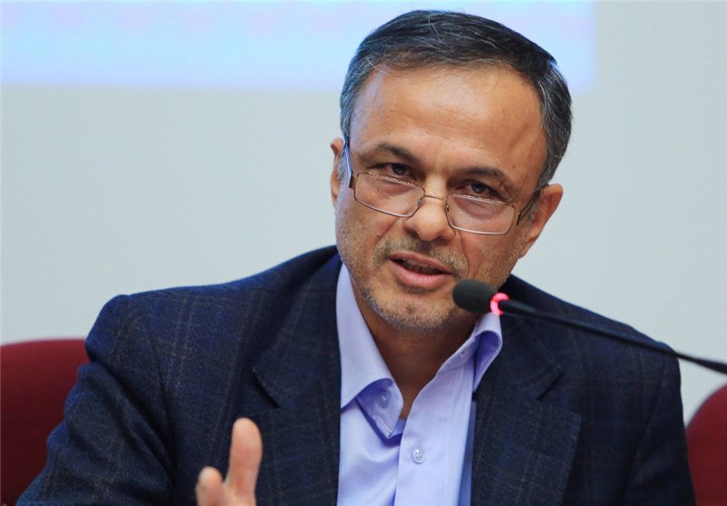 ساماندهی بازار خودرو باید با اجماع نظر دولت و مجلس باشد ساماندهی بازار خودرو باید با اجماع نظر دولت و مجلس باشد