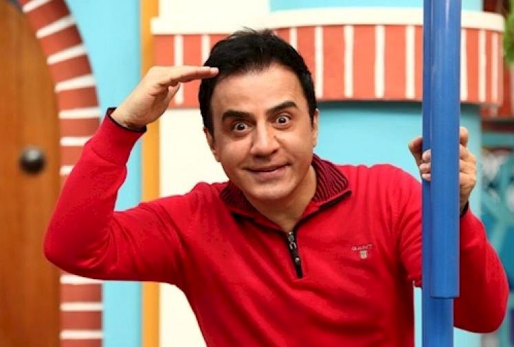 عمو پورنگ دست به عصا شد +عکس عمو پورنگ دست به عصا شد +عکس
