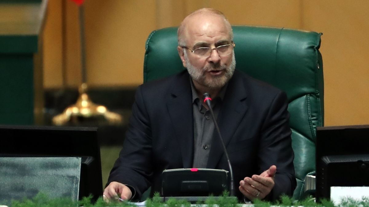 ما به التفاوت قیمت ارز ۴۲۰۰تومانی به جیب دلالان میرود/ ضرورت اصلاح شبکه توزیع کالا ما به التفاوت قیمت ارز ۴۲۰۰تومانی به جیب دلالان میرود/ ضرورت اصلاح شبکه توزیع کالا