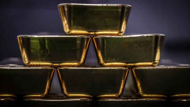 خریداران بازار طلا دست به عصا شدند خریداران بازار طلا دست به عصا شدند