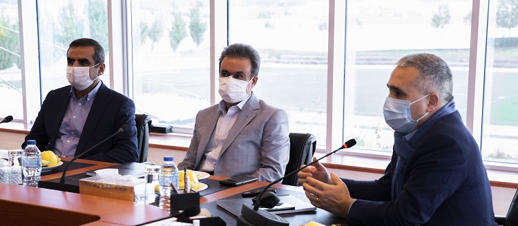 بازدید مدیرعامل بانک ملت از گروه صنعتی ماموت بازدید مدیرعامل بانک ملت از گروه صنعتی ماموت