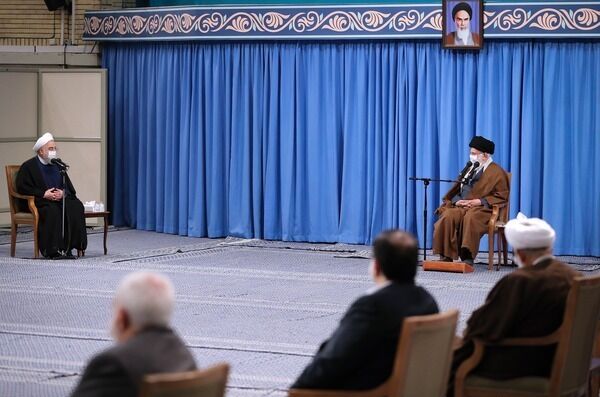 انتقاد صریح رهبری از اقدام برخی در برخورد با دولت و رییس جمهور/ دولت بستههای حمایتی برای آسیبدیدگان کرونا در نظر بگیرد انتقاد صریح رهبری از اقدام برخی در برخورد با دولت و رییس جمهور/ دولت بستههای حمایتی برای آسیبدیدگان کرونا در نظر بگیرد