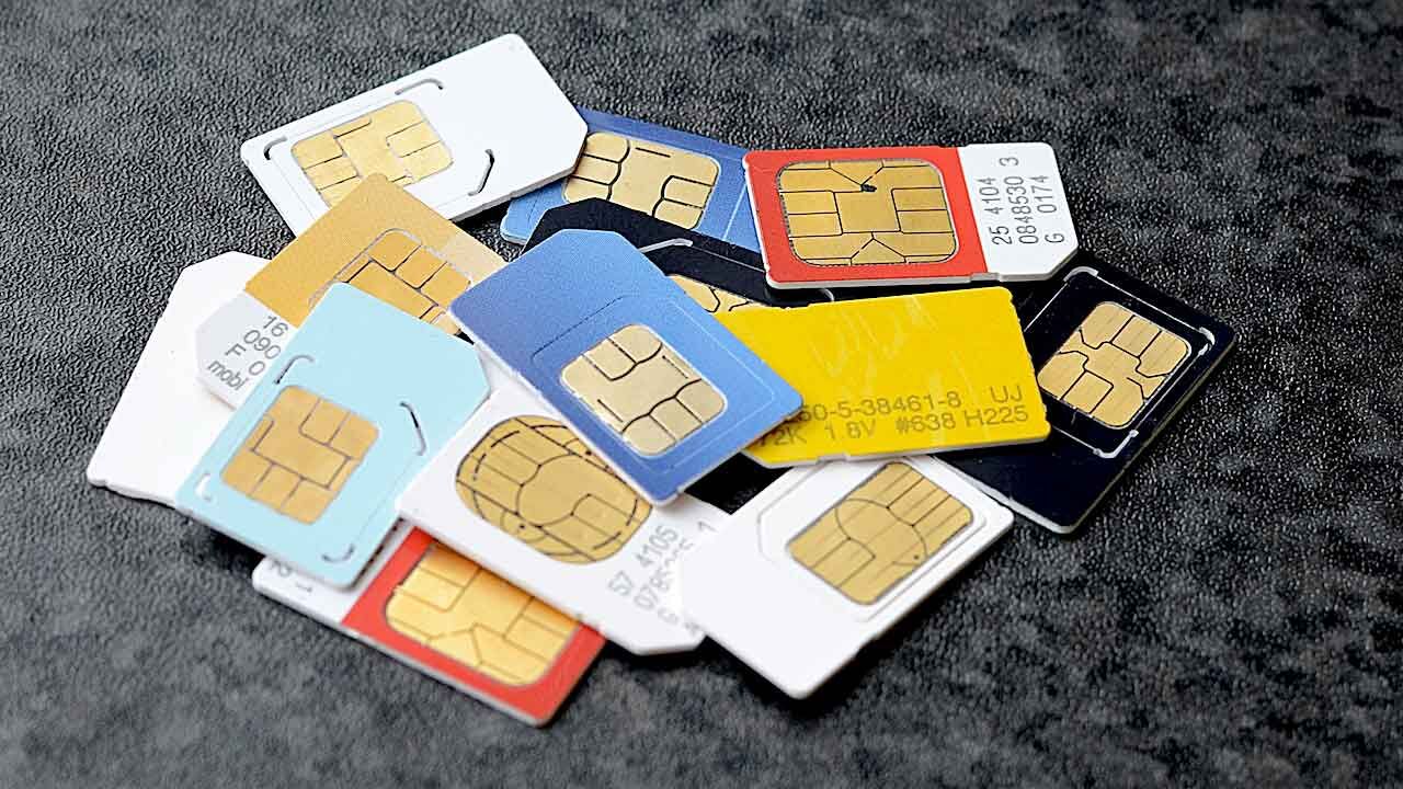 انسداد بیش از ۲۵هزار سیم کارت و گوشی کلاهبرداران انسداد بیش از ۲۵هزار سیم کارت و گوشی کلاهبرداران