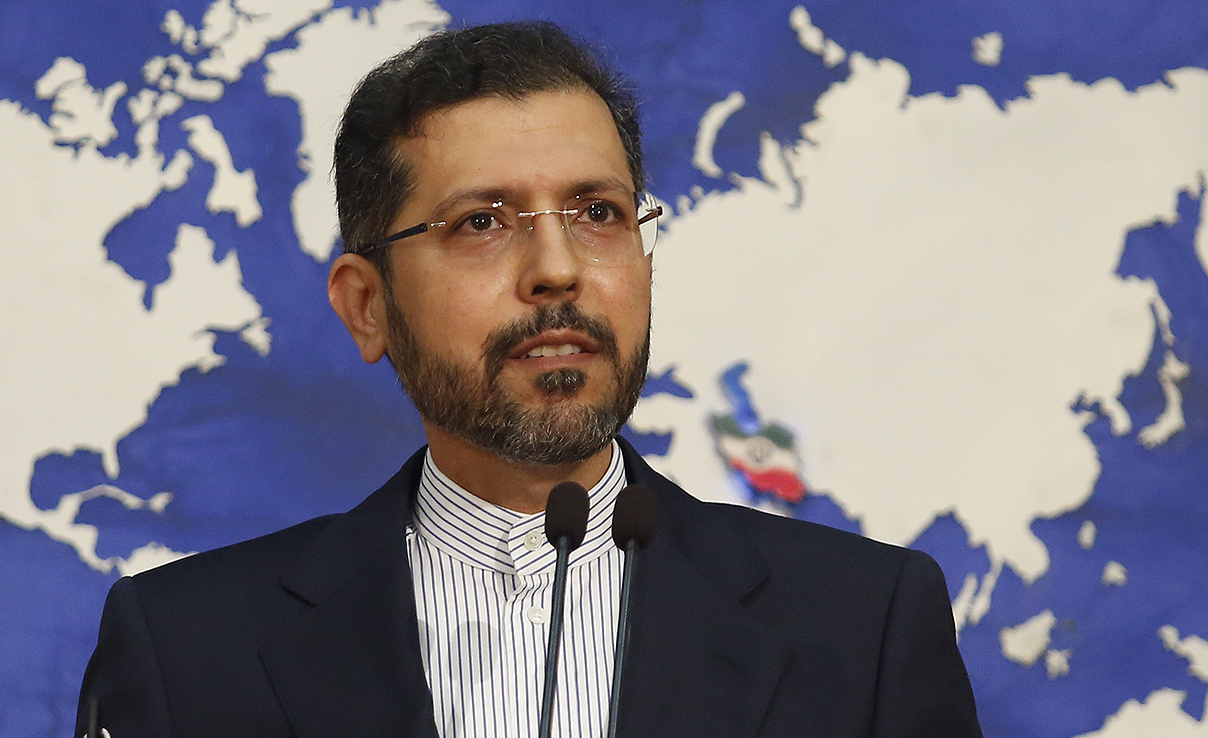 هر کس در کاخ سفید باشد راهی جز احترام به حقوق ملت ایران ندارد