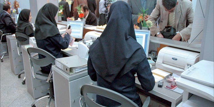 حداقل حقوق کارمندان و بازنشستگان چقدر می‌شود؟