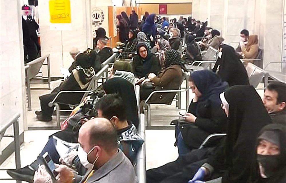 اینجا کرونا را جدی نمیگیرند اینجا کرونا را جدی نمیگیرند