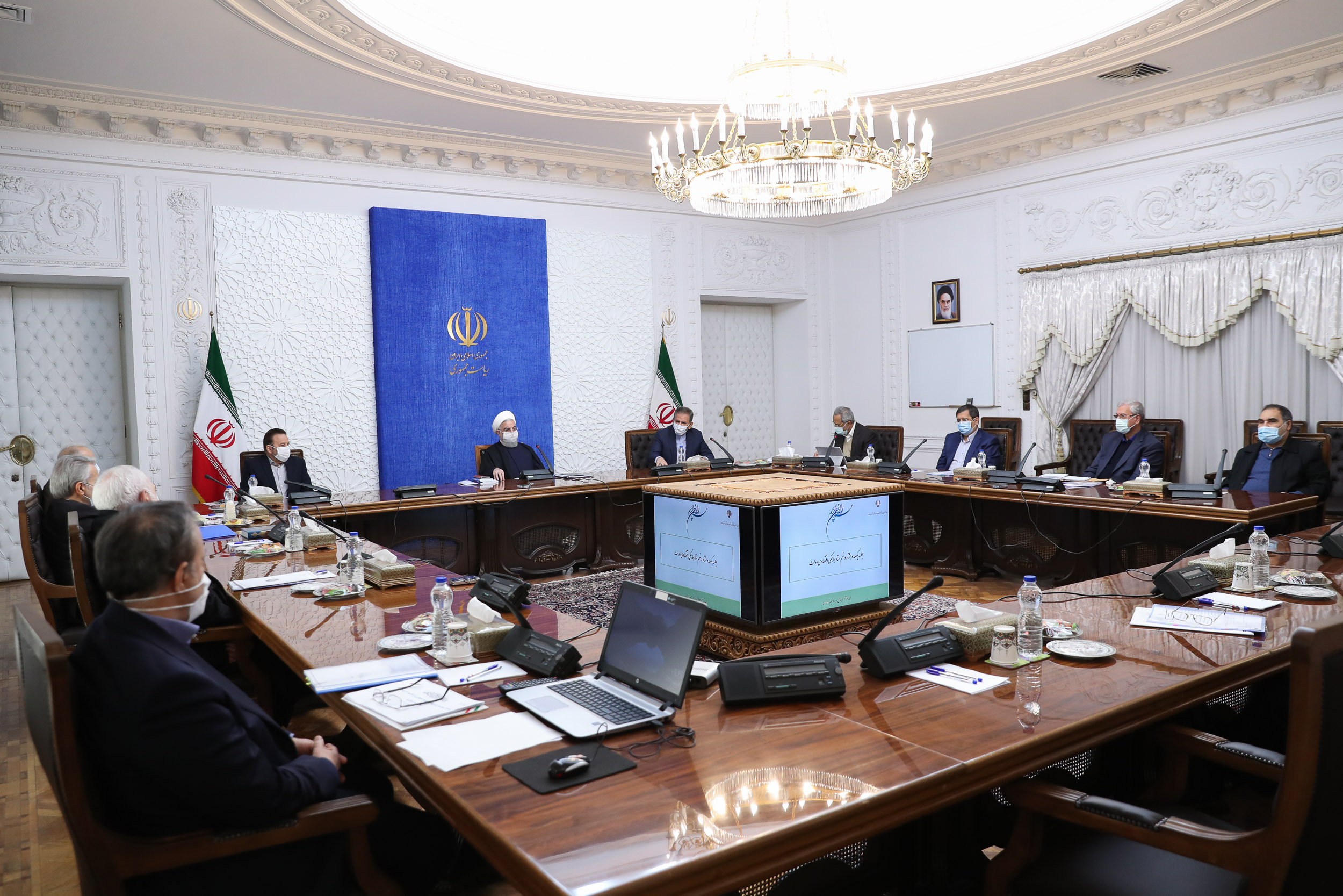تنظیم بودجه۱۴۰۰ با تاکید بر حمایت معیشتی/ ضرورت مدیریت هزینهها براساس سیاستهای اقتصادمقاومتی تنظیم بودجه۱۴۰۰ با تاکید بر حمایت معیشتی/ ضرورت مدیریت هزینهها براساس سیاستهای اقتصادمقاومتی